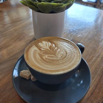 Metro Cafe - Caramel latte with sugar cubes on side - American Near Me - El Segundo, California