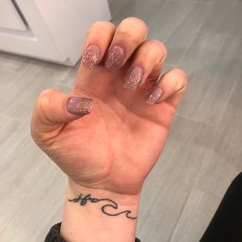 Tysons Nail Lounge - Nail Salons Near Me - McLean, Virginia