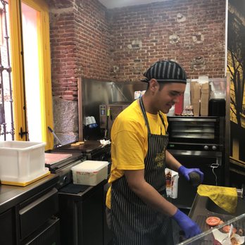 Arepa Olé - Caribbean Near Me - Madrid, M