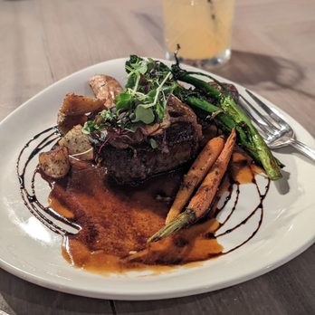 Wildflour - Steak and potatoes - Cocktail Bars Near Me - Leavenworth, Washington Wildflour - Steak and potatoes - Cocktail Bars Near Me - Leavenworth, Washington