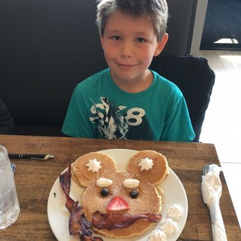 Benny's Cafe - Cafes Near Me - McKinney, Texas