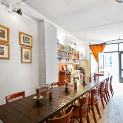 Kookstudio de laurier - Our large table where everyone is welcome!