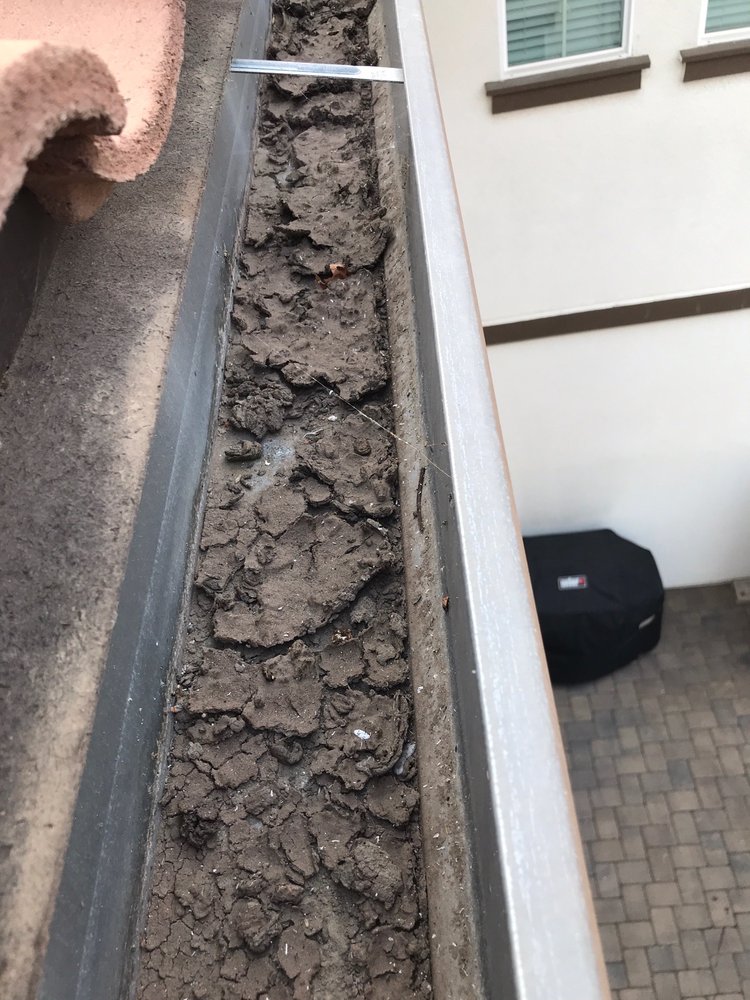 Slide of John Topete Roofing & Window Cleaning