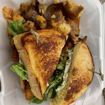 185 - BLT and smash browns Bacon, Lettuce, and Tomato BLT Sandwich - American Near Me - Poquoson, Virginia 185 - BLT and smash browns Bacon, Lettuce, and Tomato BLT Sandwich - American Near Me - Poquoson, Virginia