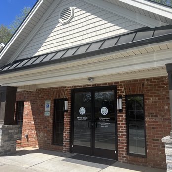 Twin Oaks Dentistry - entrance - General Dentistry Near Me - Winston-Salem, North Carolina Twin Oaks Dentistry - entrance - General Dentistry Near Me - Winston-Salem, North Carolina
