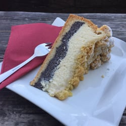 Café Mühle - Käse-Mohn-Kuchen.