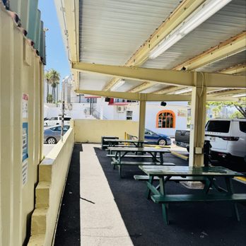 Rainbow Drive-In - Hawaiian Near Me - Honolulu, Hawaii