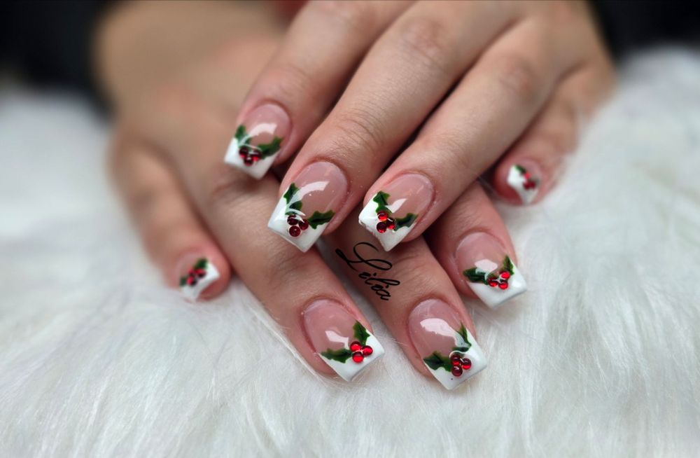 Pure Envy Nails Logo