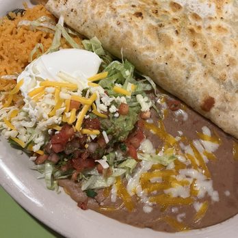 Aguacates Mexican Restaurant - Chicken fajita quesadilla - Mexican Near Me - Lockport, New York Aguacates Mexican Restaurant - Chicken fajita quesadilla - Mexican Near Me - Lockport, New York