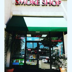 Soledad Smoke Shop - The front