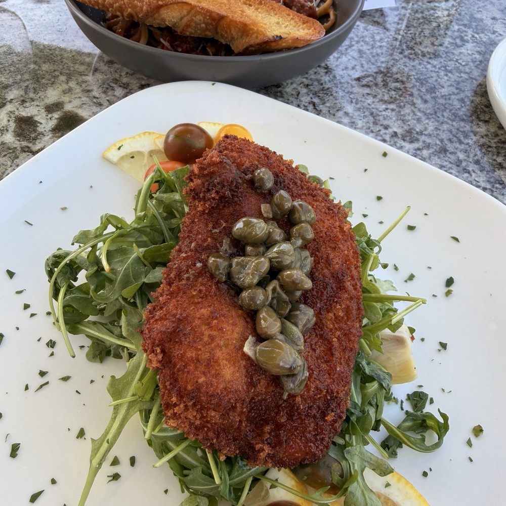 Mushrooms ( special request) and Pinsa Colina yummy! Oh the wine too try them all!