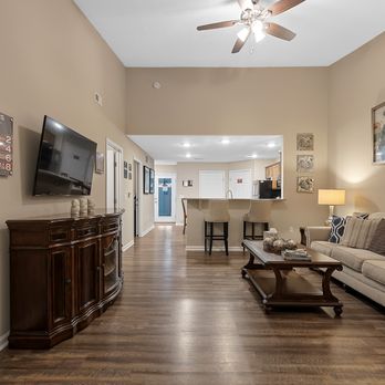 Redwood Sylvania - Apartments Near Me - Sylvania, Ohio Redwood Sylvania - Apartments Near Me - Sylvania, Ohio