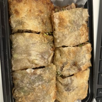Mama Lu’s Dumpling House - Beef roll - Chinese Near Me - Pasadena, California Mama Lu’s Dumpling House - Beef roll - Chinese Near Me - Pasadena, California