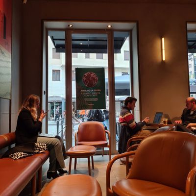 Starbucks - Milano Garibaldi by null