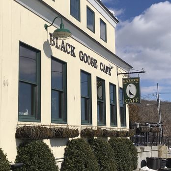 Black Goose Cafe - Front - Bubble Tea Near Me - Tiverton, Rhode Island