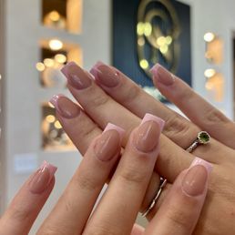 Full set pink French tip Full set pink French tip