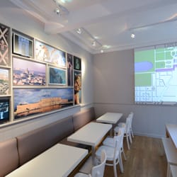 Monument Café