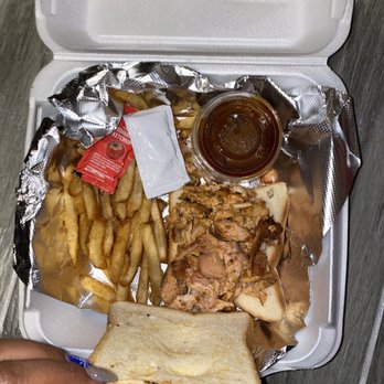 Foggy Bottom BBQ - chicken sandwich - Barbeque Near Me - Loganville, Georgia Foggy Bottom BBQ - chicken sandwich - Barbeque Near Me - Loganville, Georgia