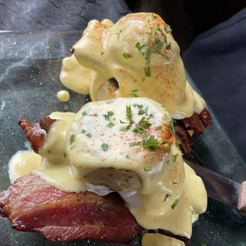 La Maison Cafe - Benedict Sardou - Breakfast & Brunch Near Me - Newport, Oregon La Maison Cafe - Benedict Sardou - Breakfast & Brunch Near Me - Newport, Oregon