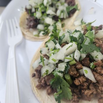Bonito Michoacan - Tacos served up fresh! Barbacoa and carne acada - Mexican Near Me - Olathe, Kansas