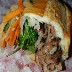 Pho Tai - Bahn mi