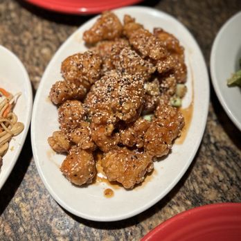 Golden Wok - Sesame Chicken - Chinese Near Me - San Antonio, Texas