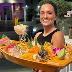 Bangkok Happy Bowl Thai Bistro and Sushi Bar - Rockin' Sushi Boat