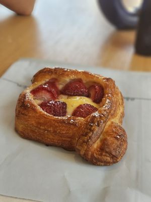 Essen Bakery by null