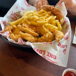 The Caniac Combo - 6 Chicken Fingers