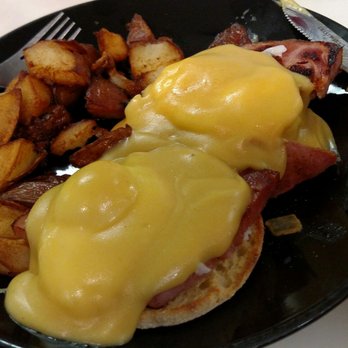 Pappy's Greasy Spoon - Eggs Benedict with Ham & Red Potatoes! - American Near Me - Canby, Oregon Pappy's Greasy Spoon - Eggs Benedict with Ham & Red Potatoes! - American Near Me - Canby, Oregon