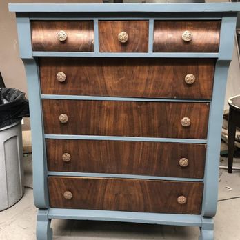 Dee-Liteful Treasures - Antiques Near Me - Indianapolis, Indiana