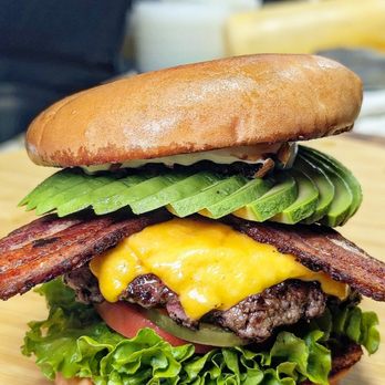 Hen & Heifer - Classic with Bacon and Avocado - American Near Me - Pomona, California