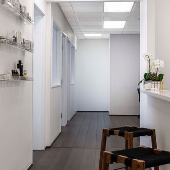 PERK Plastic Surgery - Modern, clean office - Cosmetic Surgeons Near Me - Beverly Hills, California PERK Plastic Surgery - Modern, clean office - Cosmetic Surgeons Near Me - Beverly Hills, California