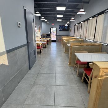 Burning Wok - seating area - Chinese Near Me - Henderson, Nevada