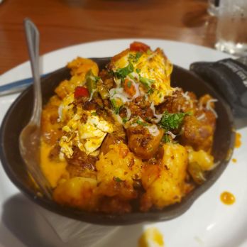 Frisco Tap House - Crab dipp w/ garlic knots - American Near Me - Gambrills, Maryland Frisco Tap House - Crab dipp w/ garlic knots - American Near Me - Gambrills, Maryland