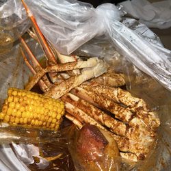 Crafty Crab - 1 lb snow crab legs