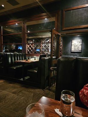 Larsen's Grill by null