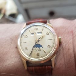The Clock Man Fullerton - Serviced zodiac moonphase, complicated movement