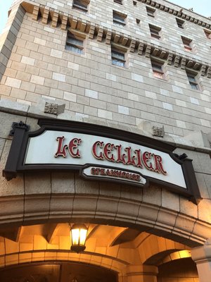 Le Cellier Steakhouse by null