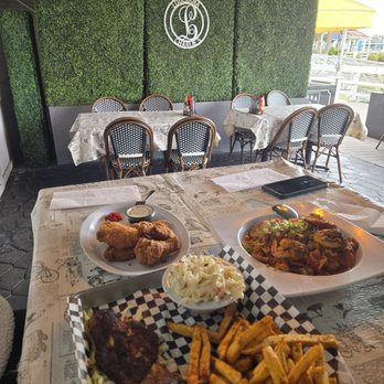 Louisiana Charlie's Long Beach Shoreline Village - Patio area - Cajun/Creole Near Me - Long Beach, California Louisiana Charlie's Long Beach Shoreline Village - Patio area - Cajun/Creole Near Me - Long Beach, California