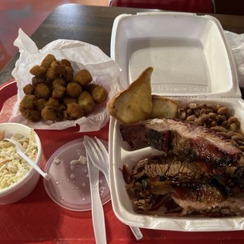Bunkhouse Barbeque - Lunch 2 meat plate - Barbeque Near Me - Clifton, Texas