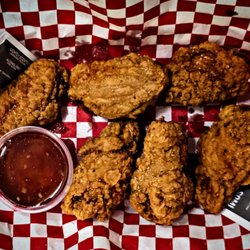 Hoops House - Chicken wings