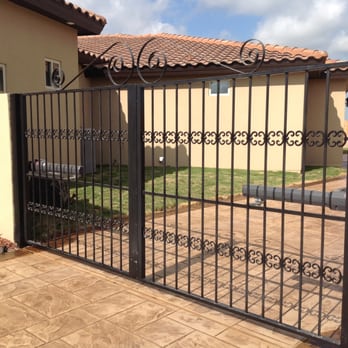 Jesse S Garage Door Gate Services 20 Photos Garage Door Services 1720 E Mile 3 Rd Mission Tx Phone Number