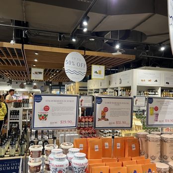 Eataly Boston - Store - Pizza Near Me - Boston, Massachusetts