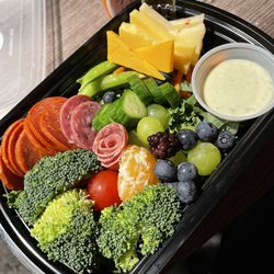 Graze & Peace - Charcuterie salad