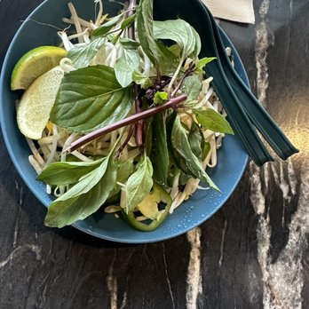 Pho Momma - Pho fixings 1/11/23 - Noodles Near Me - Sacramento, California