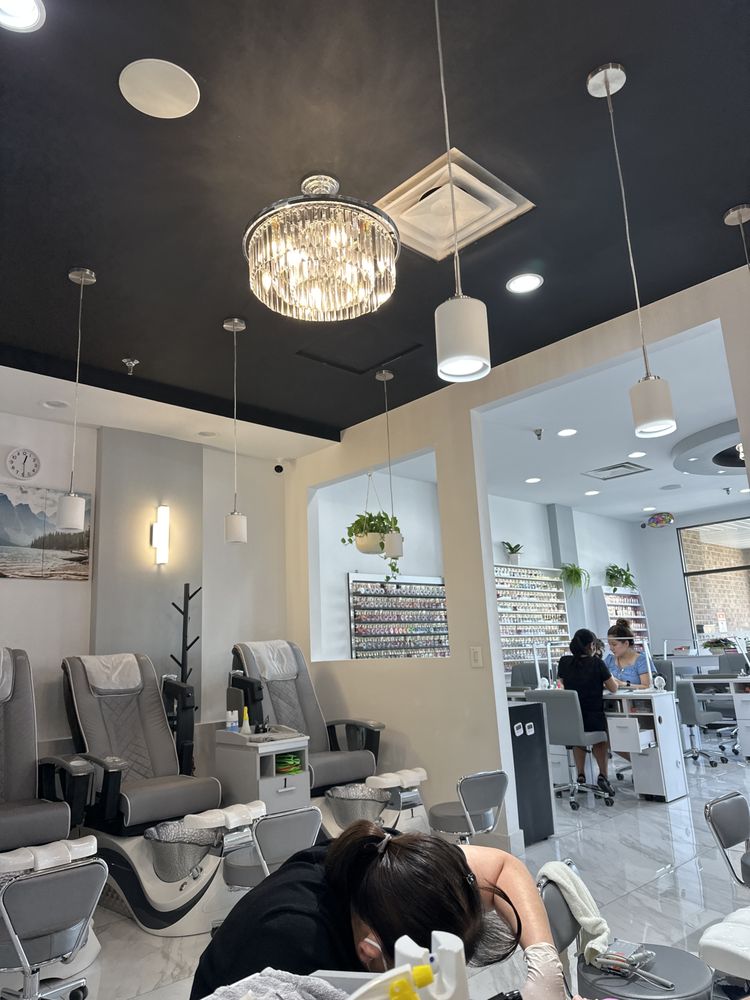 THE NAILS SPA Updated September 2024 54 Photos & 53 Reviews 3544 S Jefferson St, Bailey's