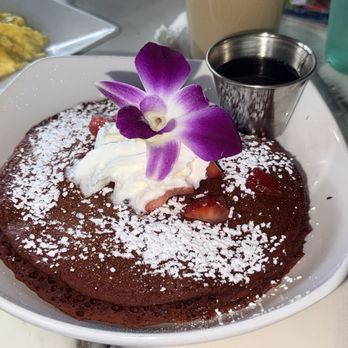 Easy Like Sunday - Red Velvet Pancakes - Breakfast & Brunch Near Me - Charlotte, North Carolina Easy Like Sunday - Red Velvet Pancakes - Breakfast & Brunch Near Me - Charlotte, North Carolina