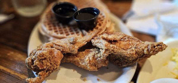 Lo-Lo's Chicken & Waffles by null