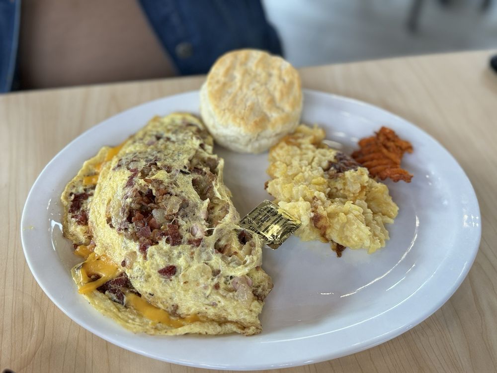 Social spots from The Toasted Yolk Cafe